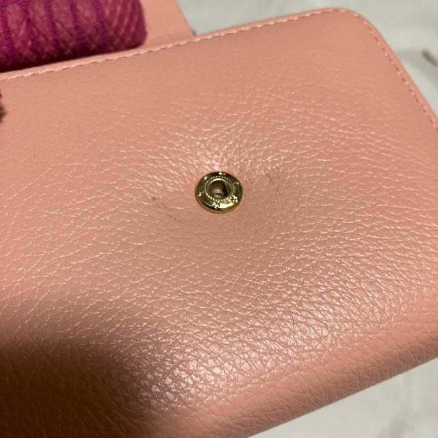 【ノーブランド扱い】 軽量 / 合皮レザー / 二つ折り財布 ピンク系 < 女性ファッション 【ノーブランド扱い】 軽量 / 合皮レザー / 二つ折り財布 ピンク系 < 女性ファッションの