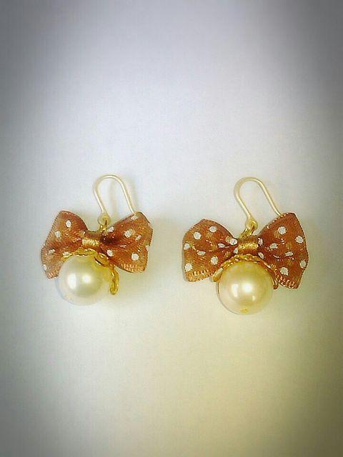 トパーズリボンチャーム&座金シルキーパール樹脂フック☆ < 女性アクセサリー/時計  トパーズリボンチャーム&座金シルキーパール樹脂フック☆ < 女性アクセサリー/時計の