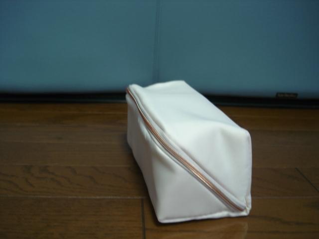 ★ベネフィーク 化粧ポーチ 資生堂★新品!非売品!超激安! < ブランド ★ベネフィーク 化粧ポーチ 資生堂★新品!非売品!超激安! < ブランドの