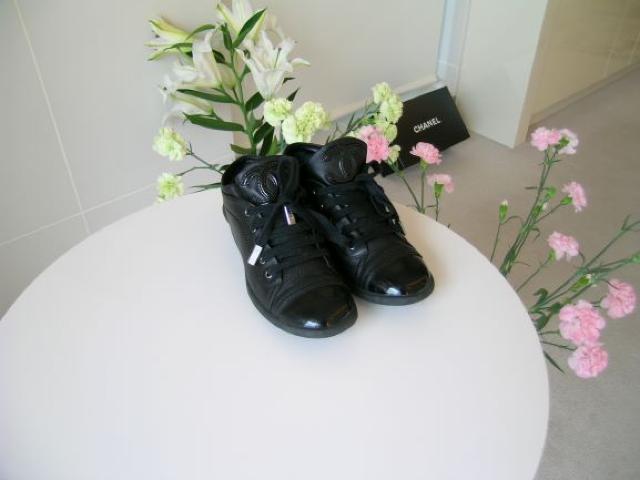 KiCHANELU[Xj[J[ubN  uh 