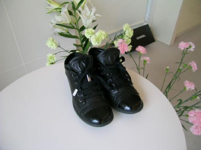 KiCHANELU[Xj[J[ubN  uh 