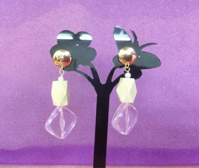 エスニック風ピアス < 女性アクセサリー/時計  エスニック風ピアス  < 女性アクセサリー/時計の