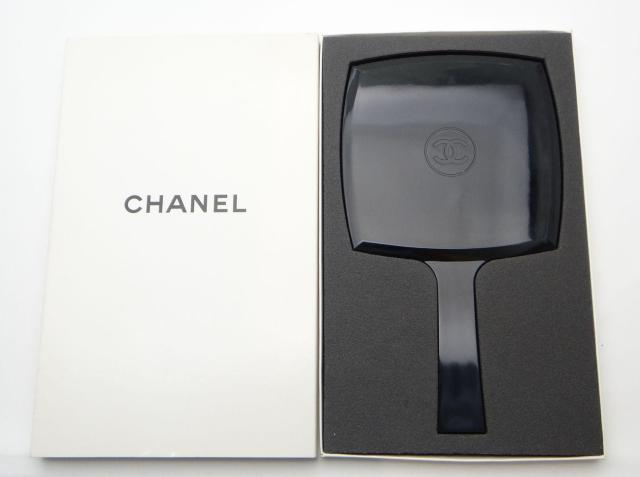 CHANEL シャネル ノベルティ ココマーク ハンドミラー 手鏡 ブラック<USED>【送料無料】 < ブランド CHANEL シャネル ノベルティ ココマーク ハンドミラー 手鏡 ブラック<USED>【送料無料】 < ブランドの