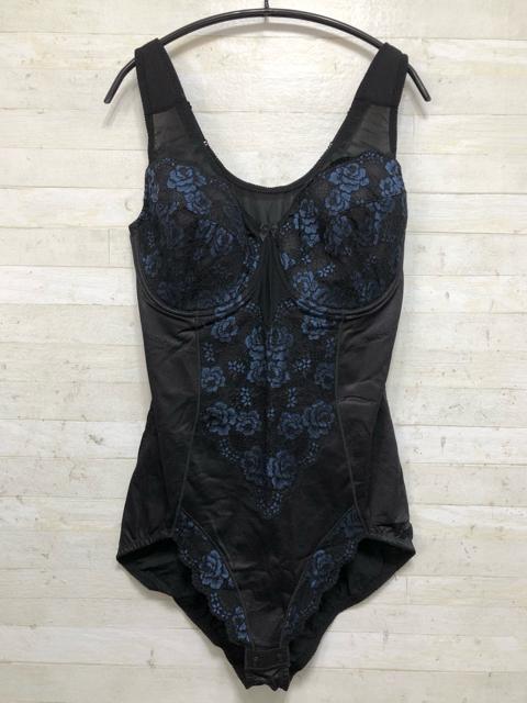 �V�i��4LF100���n���[�X���ꂢ�ȃ{�f�B�X�[�c��t���J�b�v�ZB697