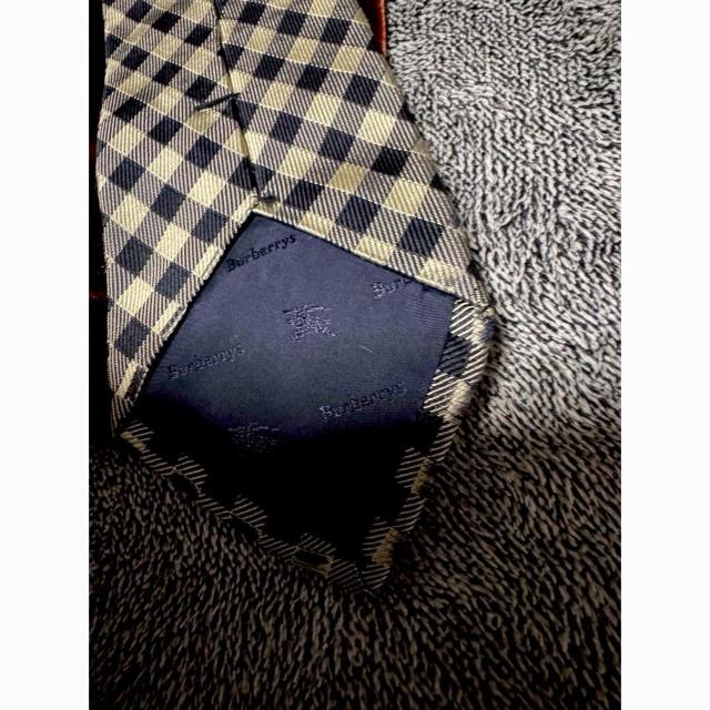 BURBERRY o[o[̃lN^C !B  jt@bV 