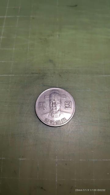 韓国100硬貨(1979)♪ < ホビー 韓国100硬貨(1979)♪ < ホビーの