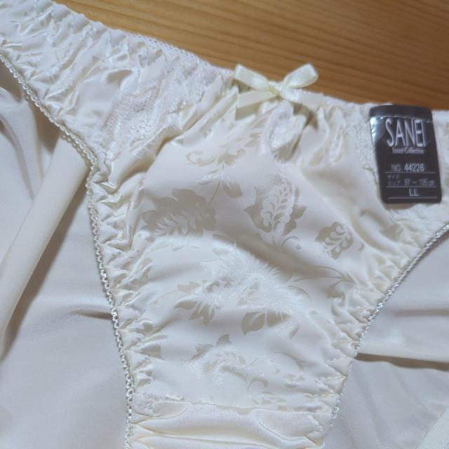 新品衣類クリーム色花柄LL < 女性ファッション 新品衣類クリーム色花柄LL < 女性ファッションの