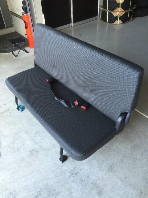 新車外し!200系ハイエース/レジアスエース セカンドシート! < 自動車/バイク 新車外し!200系ハイエース/レジアスエース セカンドシート! < 自動車/バイク