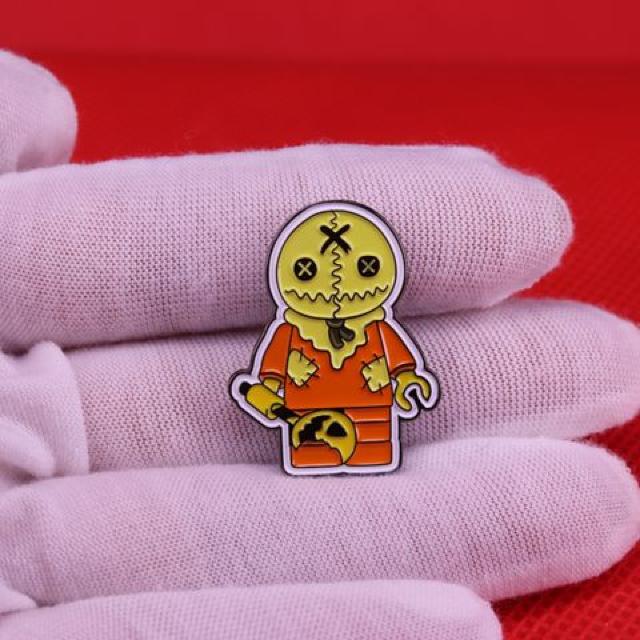 新品トリック・オア・トリート サム ピンブローチ < 女性アクセサリー/時計  新品トリック・オア・トリート サム ピンブローチ < 女性アクセサリー/時計の