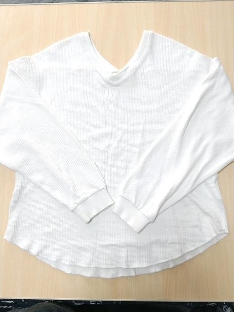 白の長袖カットソー◆フリーsize < 女性ファッション  白の長袖カットソー◆フリーsize  < 女性ファッションの