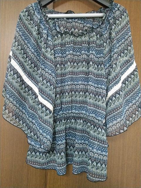 総柄チュニック◆紺系◆透け◆Msize(美品) < 女性ファッション 総柄チュニック◆紺系◆透け◆Msize(美品) < 女性ファッションの