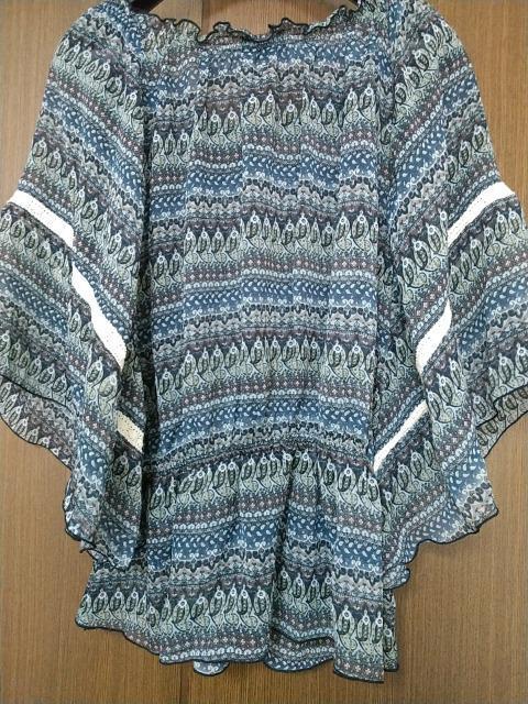 総柄チュニック◆紺系◆透け◆Msize(美品) < 女性ファッション 総柄チュニック◆紺系◆透け◆Msize(美品) < 女性ファッションの