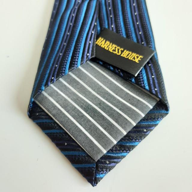 美品 HARNESS HOUSE 細め ネクタイ < 男性ファッション  美品 HARNESS HOUSE 細め ネクタイ < 男性ファッションの