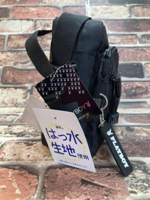 送料無料!【プレイボーイ】撥水加工・前ファスナー付きショルダーバッグ(2色から)1個が < 女性ファッション  送料無料!【プレイボーイ】撥水加工・前ファスナー付きショルダーバッグ(2色から)1個が < 女性ファッションの