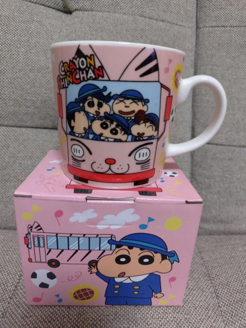 クレヨンしんちゃん マグカップ < アニメ/コミック/キャラクター クレヨンしんちゃん マグカップ < アニメ/コミック/キャラクターの