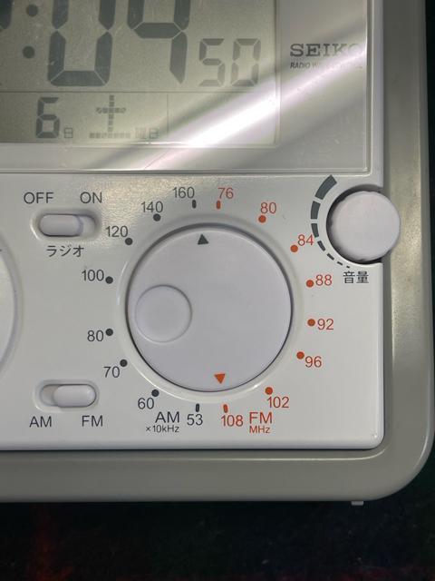 セイコー 電波時計 SQ692W SEIKO ラジオ 目覚まし時計 FM AM < ブランド セイコー 電波時計 SQ692W SEIKO ラジオ 目覚まし時計 FM AM < ブランドの