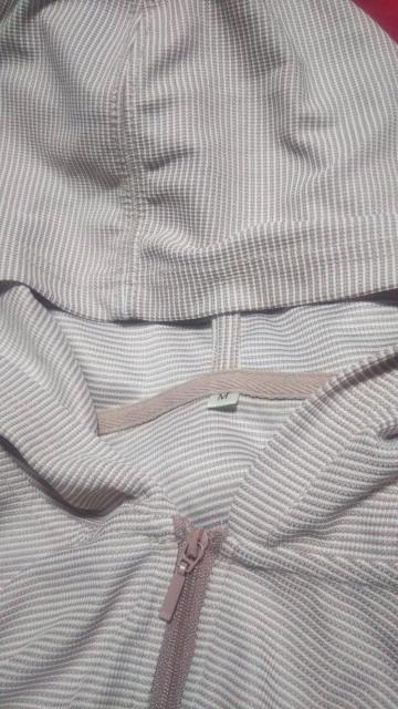 UVカット機能付きピンク×ホワイトレディース長袖パーカー Mサイズ 難あり 送料無料 < 女性ファッション UVカット機能付きピンク×ホワイトレディース長袖パーカー Mサイズ 難あり 送料無料 < 女性ファッションの