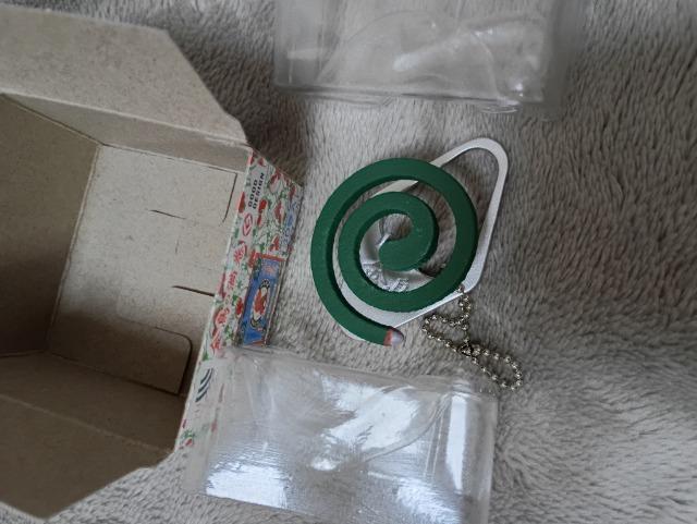 金鳥の渦巻き、蚊取り線香ミニチュアキーホルダー < おもちゃ 金鳥の渦巻き、蚊取り線香ミニチュアキーホルダー < おもちゃの