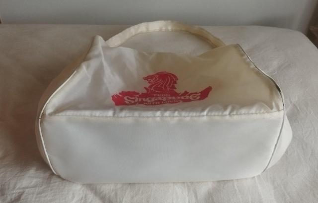 シンガポール マーライオン 白 ナイロン フライトバッグ 自立する 中古 < 男性ファッション  シンガポール マーライオン 白 ナイロン フライトバッグ 自立する 中古 < 男性ファッションの