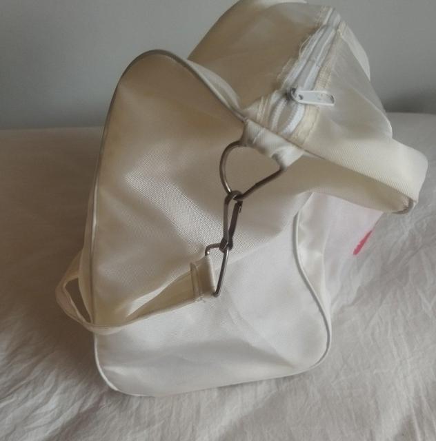 シンガポール マーライオン 白 ナイロン フライトバッグ 自立する 中古 < 男性ファッション  シンガポール マーライオン 白 ナイロン フライトバッグ 自立する 中古 < 男性ファッションの