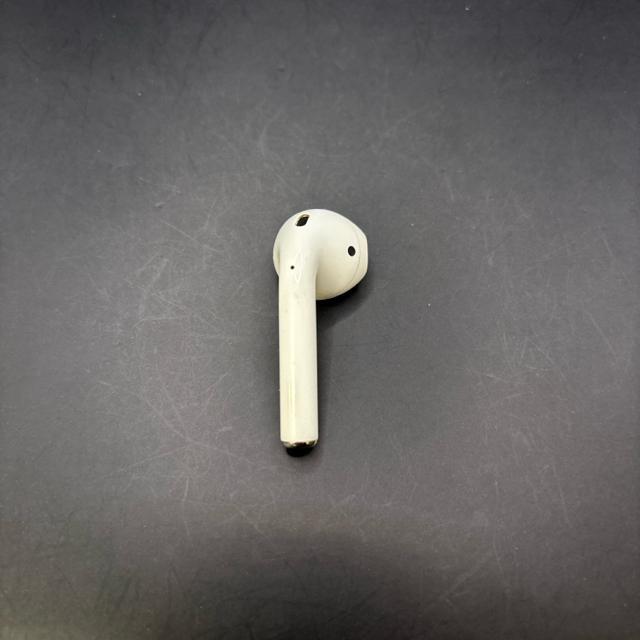 即決 Apple アップル AirPods 第二世代 右耳 A2032 < 家電/AV  即決 Apple アップル AirPods 第二世代 右耳 A2032  < 家電/AVの