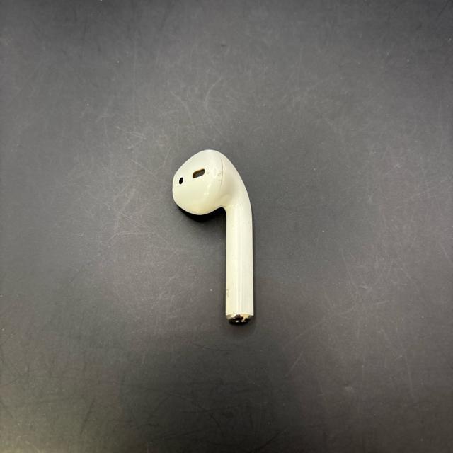 即決 Apple アップル AirPods 第二世代 右耳 A2032 < 家電/AV  即決 Apple アップル AirPods 第二世代 右耳 A2032 < 家電/AVの