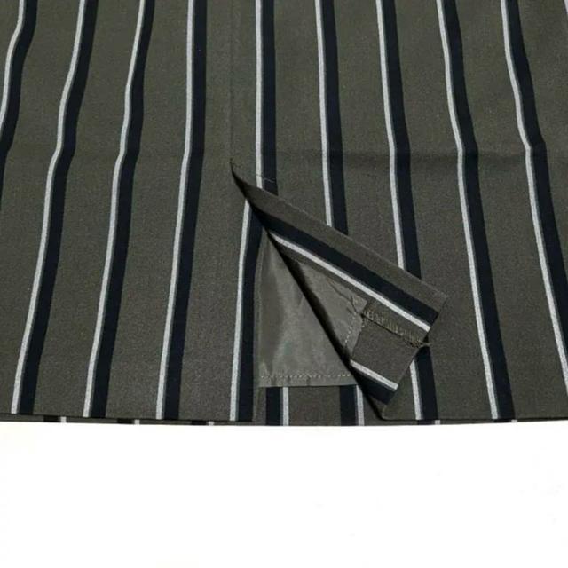 【美品】ストライプ柄タイトスカート/M/カーキ/バックスリットあり < 女性ファッション  【美品】ストライプ柄タイトスカート/M/カーキ/バックスリットあり < 女性ファッションの
