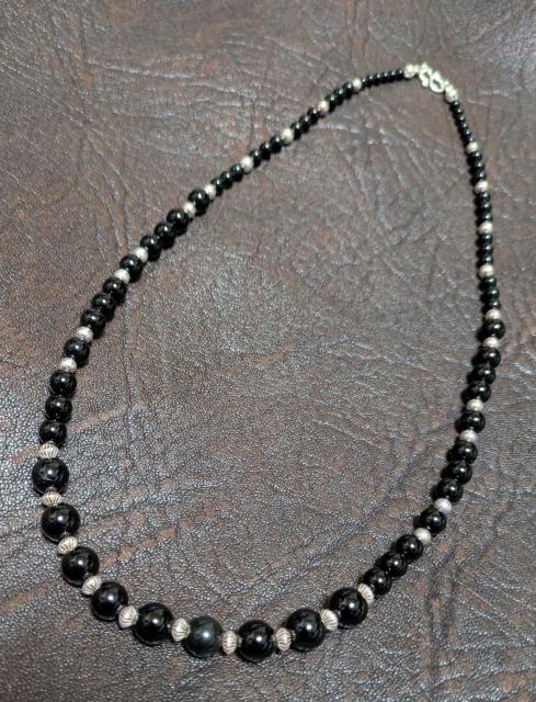 インディアンジュエリー★オニキス★シルバー925★SLV925★ビーズネックレス★天然オニキス★新品未着用★送料無料★クーポン < 女性アクセサリー/時計 インディアンジュエリー★オニキス★シルバー925★SLV925★ビーズネックレス★天然オニキス★新品未着用★送料無料★クーポン < 女性アクセサリー/時計の