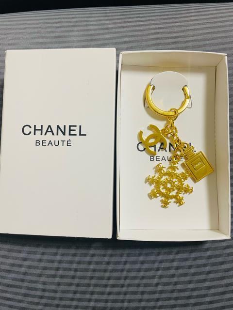 新品 訳あり シャネル キーホルダー 香水 雪 ココマーク チャーム ノベルティ < 女性ファッション 新品 訳あり シャネル キーホルダー 香水 雪 ココマーク チャーム ノベルティ < 女性ファッションの