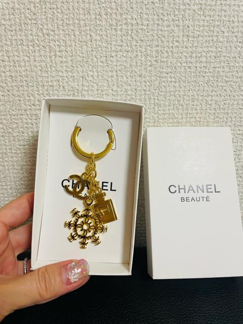 新品 訳あり シャネル キーホルダー 香水 雪 ココマーク チャーム ノベルティ < 女性ファッション 新品 訳あり シャネル キーホルダー 香水 雪 ココマーク チャーム ノベルティ < 女性ファッションの