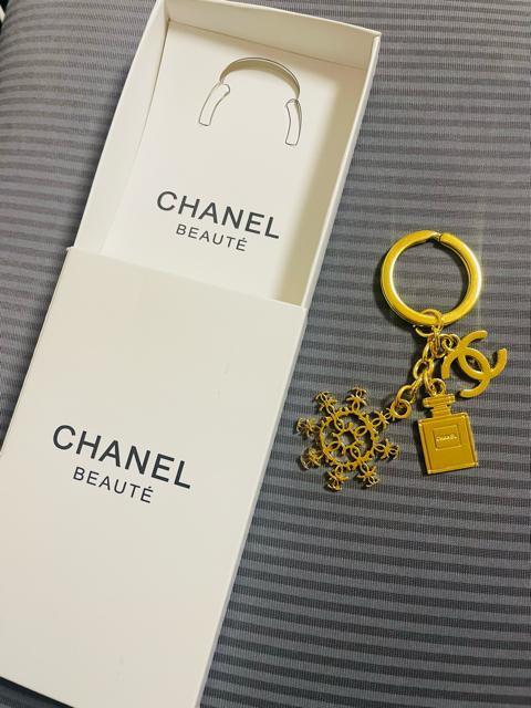 新品 訳あり シャネル キーホルダー 香水 雪 ココマーク チャーム ノベルティ < 女性ファッション 新品 訳あり シャネル キーホルダー 香水 雪 ココマーク チャーム ノベルティ < 女性ファッションの