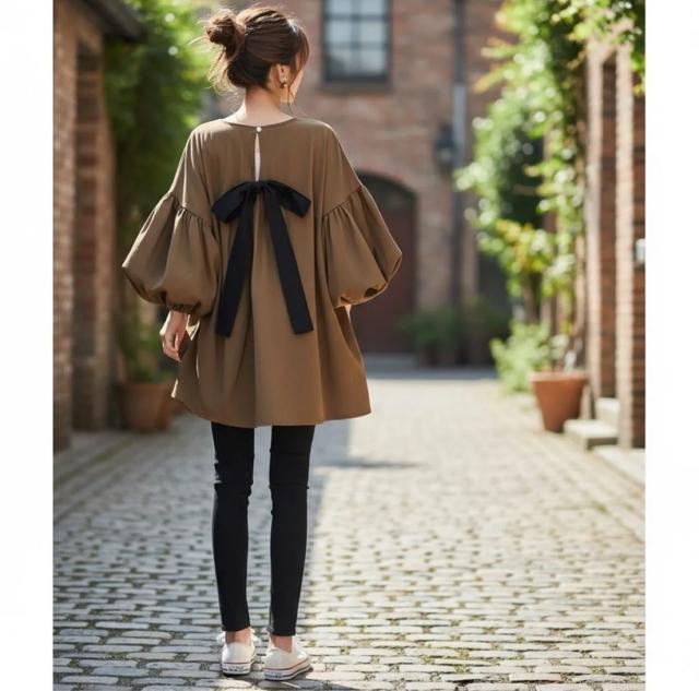 後ろリボン バルーンスリーブ チュニックブラウス レディース ゆったり 体型カバー 長袖 上品 ナチュラル 春 秋 冬 トップス < 女性ファッション 後ろリボン バルーンスリーブ チュニックブラウス レディース ゆったり 体型カバー 長袖 上品 ナチュラル 春 秋 冬 トップス < 女性ファッションの