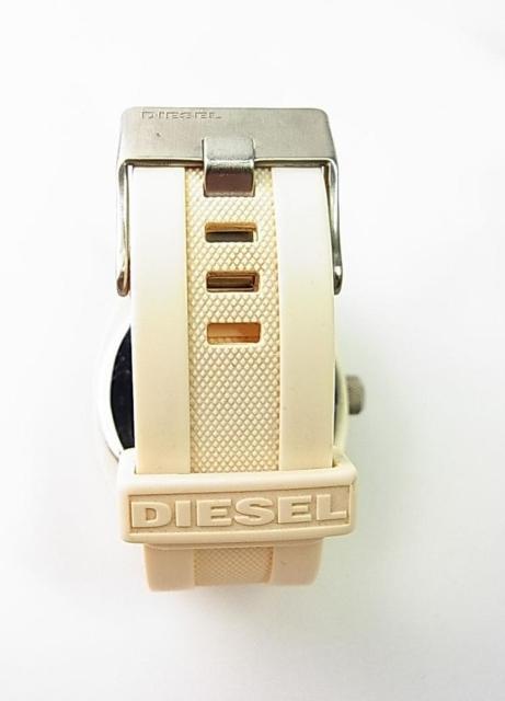 ◆正規品 美品 DIESEL ディーゼル DZ-1443 メンズ腕時計 クォーツ ホワイトラバー/ < ブランド ◆正規品 美品 DIESEL ディーゼル DZ-1443 メンズ腕時計 クォーツ ホワイトラバー/ < ブランドの