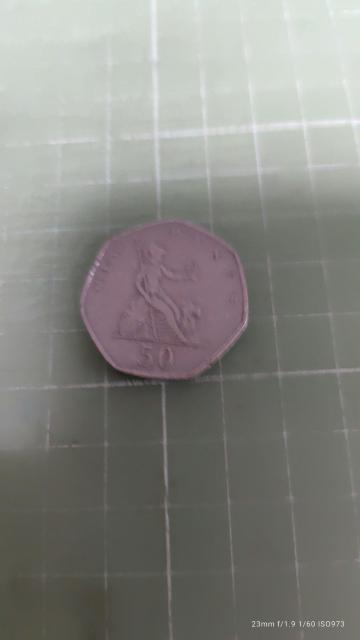 イギリス50ペンス硬貨(1969)♪ < ホビー イギリス50ペンス硬貨(1969)♪ < ホビーの