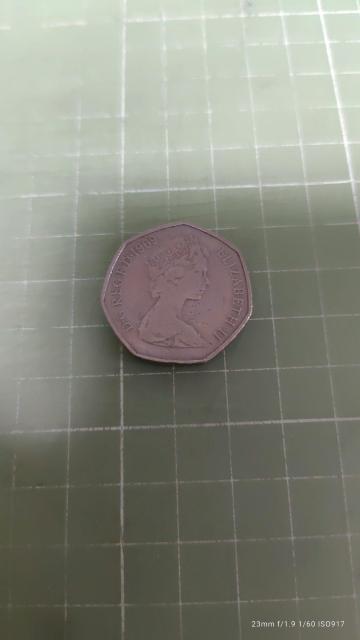 イギリス50ペンス硬貨(1969)♪ < ホビー イギリス50ペンス硬貨(1969)♪ < ホビーの