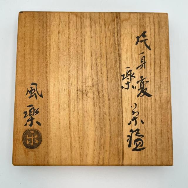 y Аgϊyq   L L  zr[ 