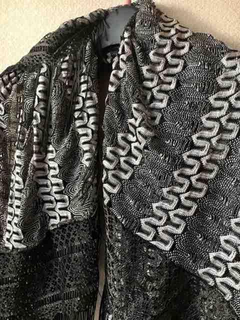 【専門店】グレー&シルバー◆高級レース編大判ストール < 女性ファッション  【専門店】グレー&シルバー◆高級レース編大判ストール < 女性ファッションの