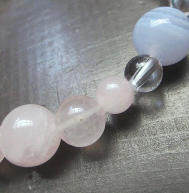 ローズクォーツxブルーレースx水晶ブレスレット 天然石 < 女性アクセサリー/時計 ローズクォーツxブルーレースx水晶ブレスレット 天然石 < 女性アクセサリー/時計の