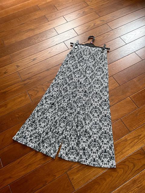 【春夏秋】RELACHE◆モノトーン◆ペイズリー◆洗練ワイドパンツ◆ガウチョ < 女性ファッション  【春夏秋】RELACHE◆モノトーン◆ペイズリー◆洗練ワイドパンツ◆ガウチョ  < 女性ファッションの