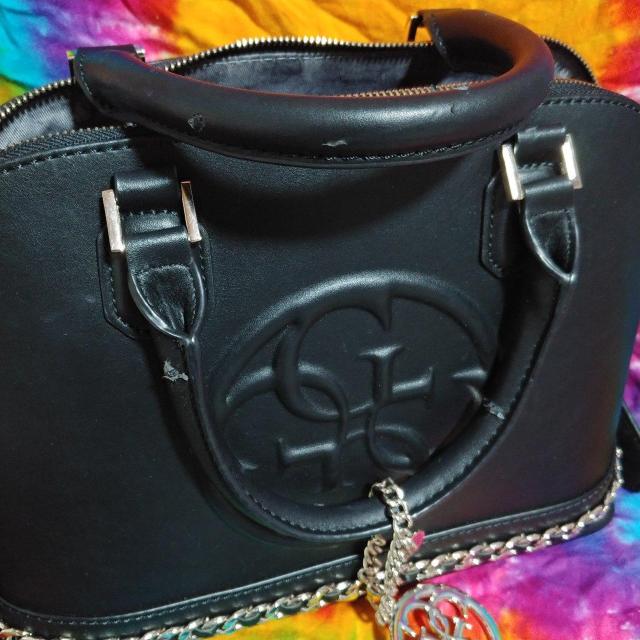 □GUESS□ゲス□シルバーチェーンがcool( *´艸)2wayショルダーバッグ□ハンドバッグ□ < ブランド  □GUESS□ゲス□シルバーチェーンがcool( *´艸)2wayショルダーバッグ□ハンドバッグ□ < ブランドの