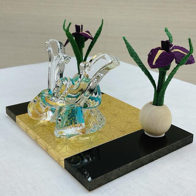 五月飾り【ガラス製兜&花菖蒲】端午 青 五月人形 5月玄関飾り 端午ディスプレイ 子どもの日 クリスタル兜 新品未使用品 < インテリア/ライフ  五月飾り【ガラス製兜&花菖蒲】端午 青 五月人形 5月玄関飾り 端午ディスプレイ 子どもの日 クリスタル兜 新品未使用品 < インテリア/ライフの