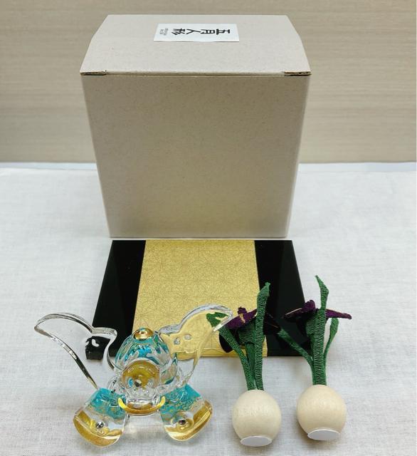 五月飾り【ガラス製兜&花菖蒲】端午 青 五月人形 5月玄関飾り 端午ディスプレイ 子どもの日 クリスタル兜 新品未使用品 < インテリア/ライフ  五月飾り【ガラス製兜&花菖蒲】端午 青 五月人形 5月玄関飾り 端午ディスプレイ 子どもの日 クリスタル兜 新品未使用品 < インテリア/ライフの