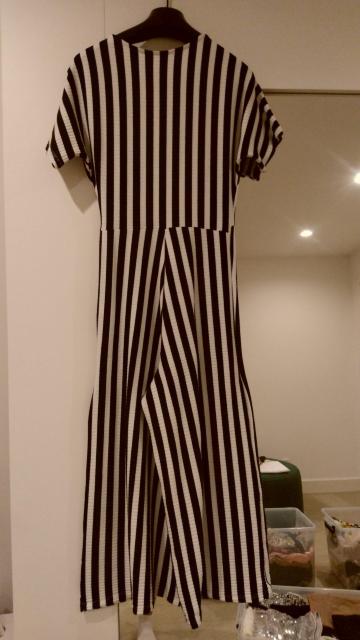 白黒ストライプつなぎ オーバーオール綿 半袖 Mサイズ < 女性ファッション  白黒ストライプつなぎ オーバーオール綿 半袖 Mサイズ < 女性ファッションの