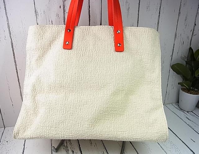 �����K�@Mila Owen(�~�� �I�[�E�F��)�L�����o�X�@�g�[�g�o�b�N