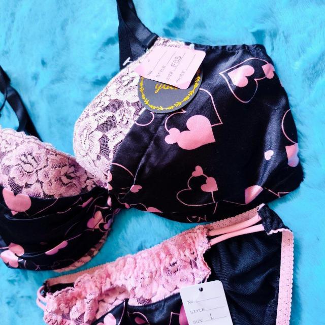 エロcute。。F85×Lツルツルサテン。。ハート柄ブラジャー&ショーツセット。。グラマー大きいサイズロリ姫ちゃん。。 < 女性ファッション  エロcute。。F85×Lツルツルサテン。。ハート柄ブラジャー&ショーツセット。。グラマー大きいサイズロリ姫ちゃん。。 < 女性ファッションの