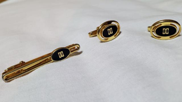ダックス アイコンロゴドーム カフスボタン ネクタイピン SET 黒 オーバルオープンカフリンクス クリップタイピン タイ留め < ブランド  ダックス アイコンロゴドーム カフスボタン ネクタイピン SET 黒 オーバルオープンカフリンクス クリップタイピン タイ留め  < ブランドの
