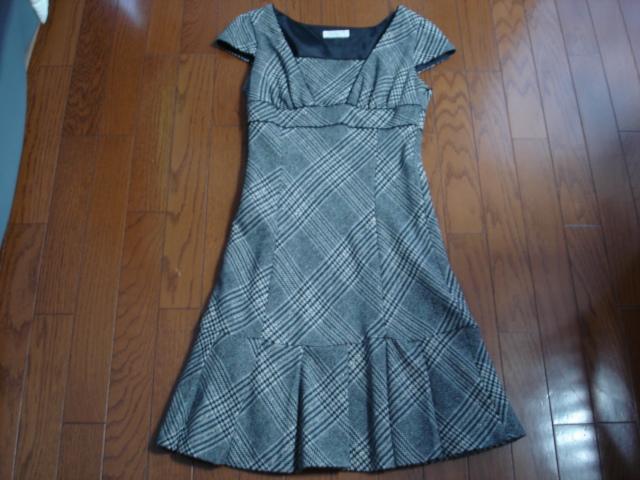 ★anysis エニィシィス 羊毛デザインワンピース★クローゼット整理価格! < ブランド ★anysis エニィシィス 羊毛デザインワンピース★クローゼット整理価格! < ブランドの