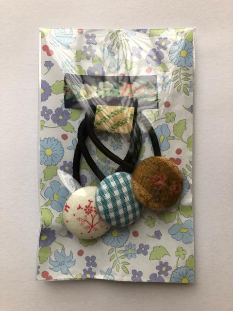 ハンドメイド ヘアゴム くるみボタン コットン < 女性ファッション  ハンドメイド ヘアゴム くるみボタン コットン  < 女性ファッションの