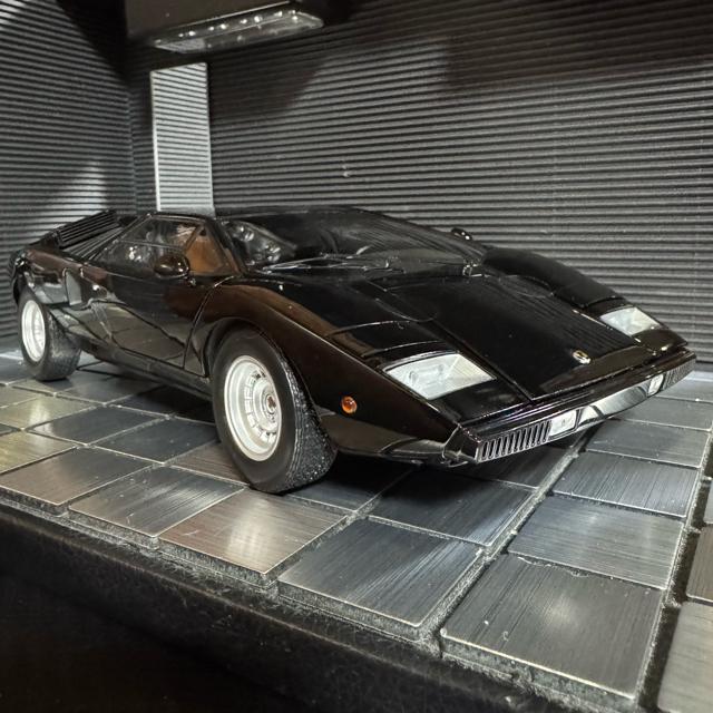 絶版未展示品 京商 1/18 ランボルギーニ カウンタックLP400 ブラック < ホビー  絶版未展示品 京商 1/18 ランボルギーニ カウンタックLP400 ブラック  < ホビーの