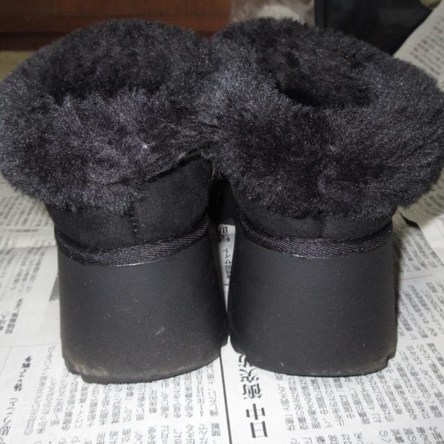 AZUL BY MOUSSYアズールバイマウジー*厚底ムートンヒールデザインスリッポン*ショートブーツ*ムートンブーツ(ブラック) < ブランド AZUL BY MOUSSYアズールバイマウジー*厚底ムートンヒールデザインスリッポン*ショートブーツ*ムートンブーツ(ブラック) < ブランドの